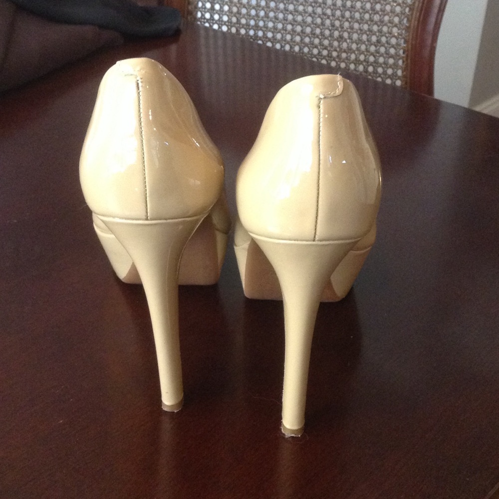 Nude Pumps - image 4